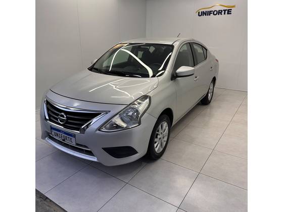 NISSAN VERSA 1.6 16V FLEX SV 4P MANUAL NISSAN VERSA 1.6 16V FLEX SV 4P MANUAL